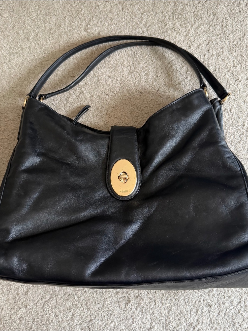 VINTAGE COACH TURNLOCK SHOULDER BAG! ✨